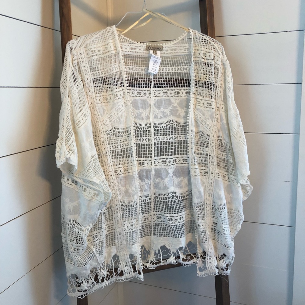 Lace kimono